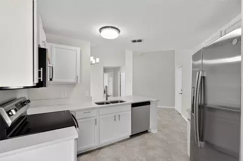Kitchen - 3815 Kyle Dr, Saint Cloud, FL 34772 photo 4 of 4