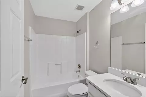Bath - 3815 Kyle Dr, Saint Cloud, FL 34772 photo 1 of 4