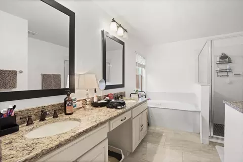 Bath - 248 Longhirst Loop, Ocoee, FL 34761 photo 1 of 4