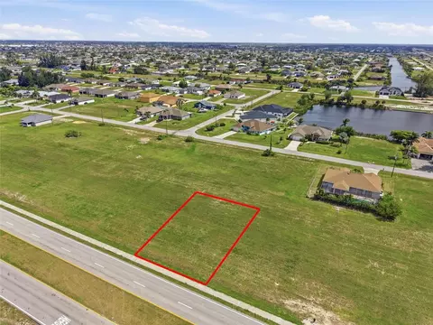 3008 Tropicana Pkwy W, Cape Coral, FL 33993