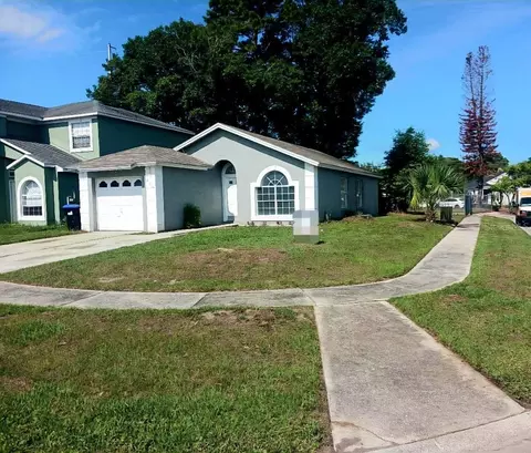 430 Southern Charm Dr, Orlando, FL 32807