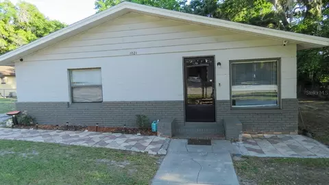 1021 Mcnamee St, Leesburg, FL 34748