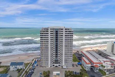 1420 N Atlantic Ave #302, Daytona Beach, FL 32118