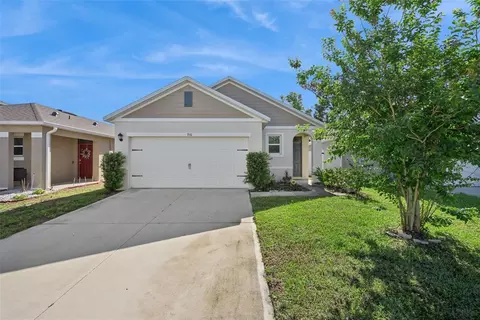916 August Sky Dr, Deltona, FL 32738