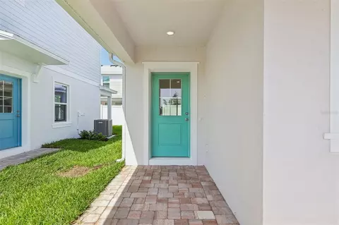 2700 Meadow Crest Dr, Saint Cloud, FL 34773 photo 2