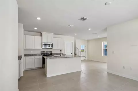 2700 Meadow Crest Dr, Saint Cloud, FL 34773 photo 7