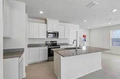 2700 Meadow Crest Dr, Saint Cloud, FL 34773 photo 11