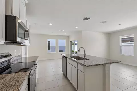 2700 Meadow Crest Dr, Saint Cloud, FL 34773 photo 10