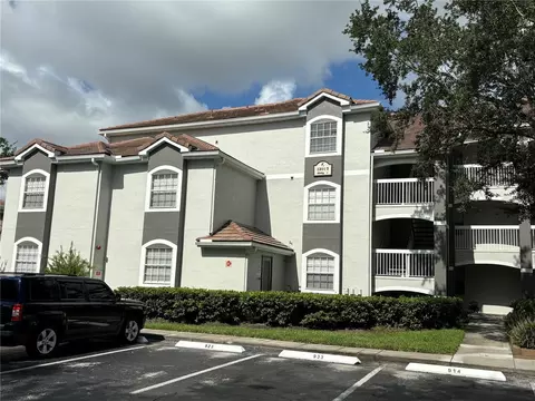 13917 Fairway Island Dr #917, Orlando, FL 32837