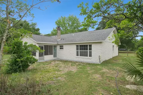 Exterior - 22726 Winterwillow Ln, Eustis, FL 32736 photo 4 of 6