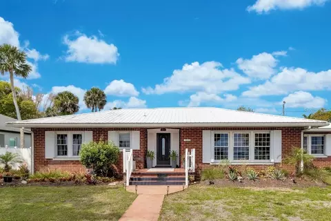 1322 Riverside Dr, Titusville, FL 32780