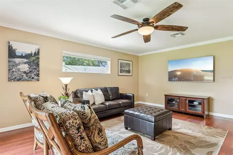 Living - 5203 Hammock Pointe Ct, Saint Cloud, FL 34771 photo 2 of 2