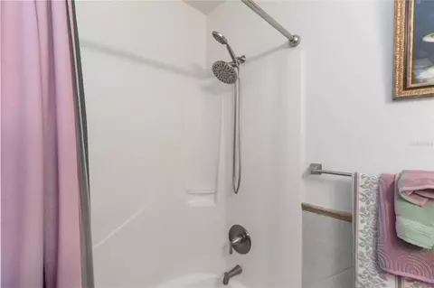 Bath - 439 Virginia Ave, Saint Cloud, FL 34769 photo 4 of 4