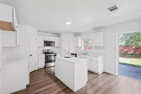 Kitchen - 2062 El Marra Dr, Ocoee, FL 34761 photo 1 of 1