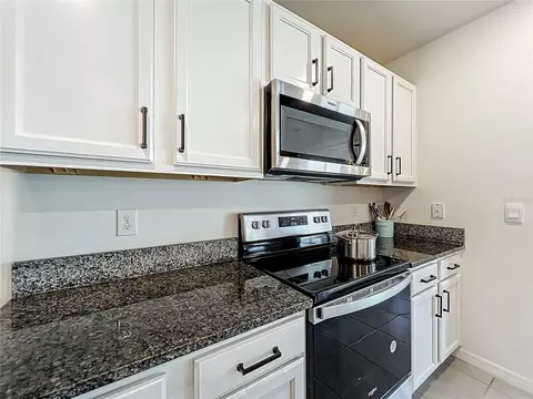 Kitchen - 3974 Mekong Ct, Saint Cloud, FL 34772 photo 5 of 6