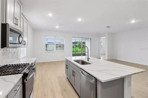 Kitchen - 3952 Kennebunk Loop, Mount Dora, FL 32757 photo 2 of 2