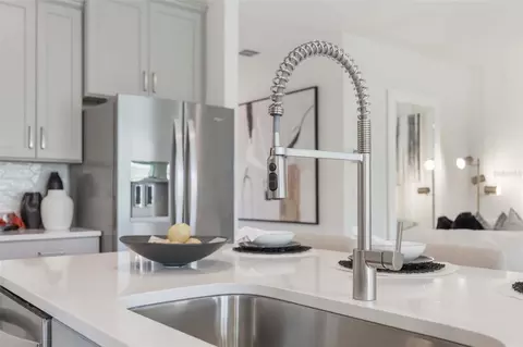 Kitchen - 3952 Kennebunk Loop, Mount Dora, FL 32757 photo 6 of 7