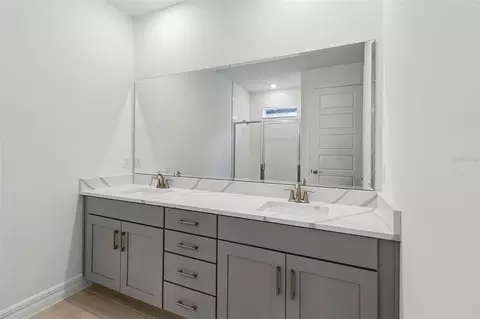 Bath - 3952 Kennebunk Loop, Mount Dora, FL 32757 photo 1 of 2