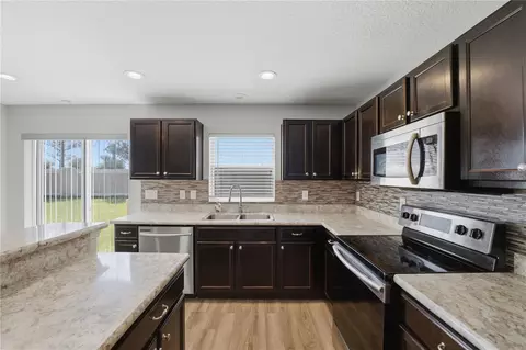 Kitchen - 4571 Calumet Dr, Saint Cloud, FL 34772 photo 3 of 5
