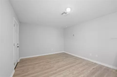Living - 4571 Calumet Dr, Saint Cloud, FL 34772 photo 6 of 8