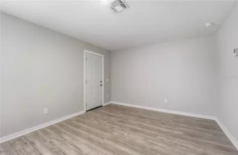 Living - 4571 Calumet Dr, Saint Cloud, FL 34772 photo 5 of 8