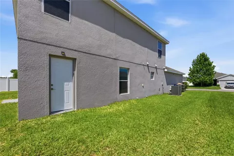 Exterior - 4571 Calumet Dr, Saint Cloud, FL 34772 photo 4 of 8