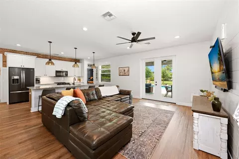 Living - 6990 Buckhorn Trl, Saint Cloud, FL 34771 photo 1 of 3