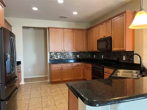 Kitchen - 10026 Weathers Loop, Clermont, FL 34711 photo 3 of 3