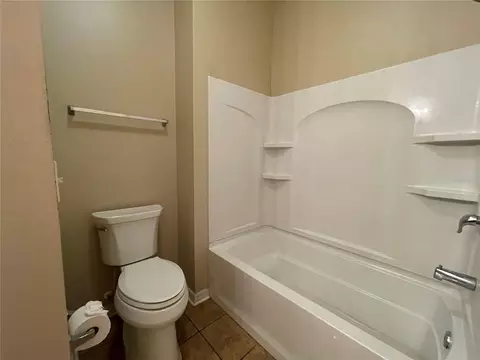 Bath - 10026 Weathers Loop, Clermont, FL 34711 photo 5 of 5