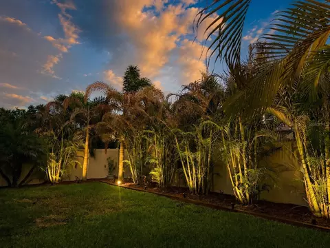 Exterior - 10401 Malvasia Ave, Riverview, FL 33578 photo 7 of 8