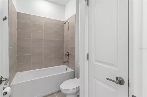 Bath - 3000 Ella Way, Saint Cloud, FL 34771 photo 4 of 4