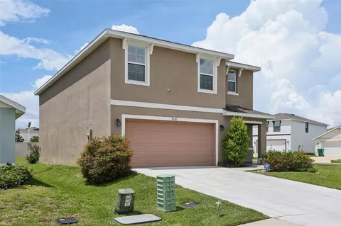 7530 Broad Pointe Dr, Zephyrhills, FL 33540