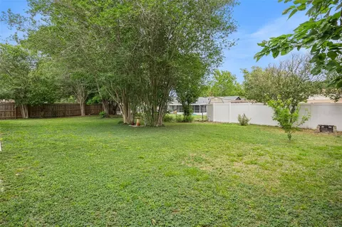 Exterior - 706 Vandergrift Dr, Ocoee, FL 34761 photo 8 of 9