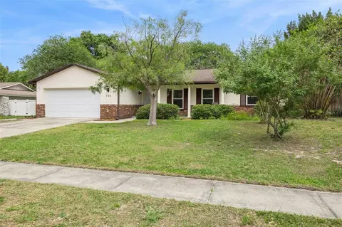 Exterior - 706 Vandergrift Dr, Ocoee, FL 34761 photo 3 of 9