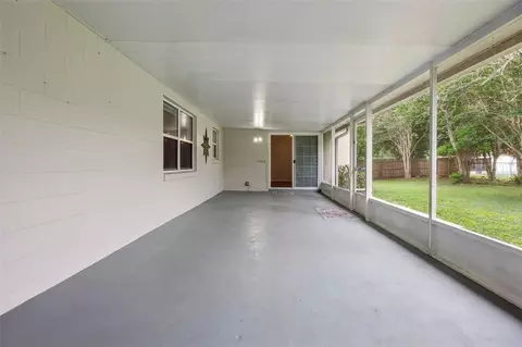 Exterior - 706 Vandergrift Dr, Ocoee, FL 34761 photo 5 of 9