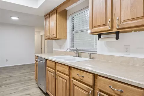 Kitchen - 706 Vandergrift Dr, Ocoee, FL 34761 photo 4 of 4