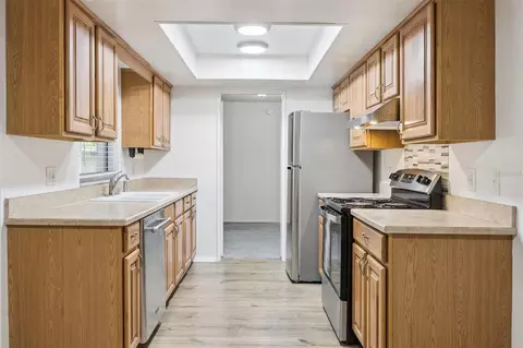 Kitchen - 706 Vandergrift Dr, Ocoee, FL 34761 photo 3 of 4