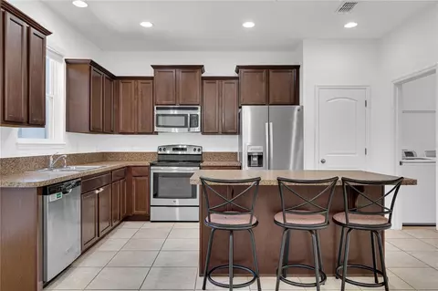 Kitchen - 4450 Capital Blvd, Saint Cloud, FL 34769 photo 2 of 2