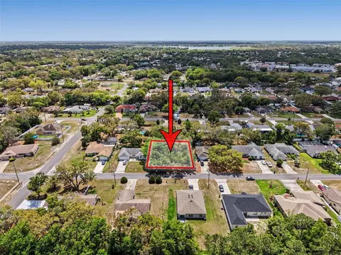 6084 Piedmont Dr, Spring Hill, FL 34606