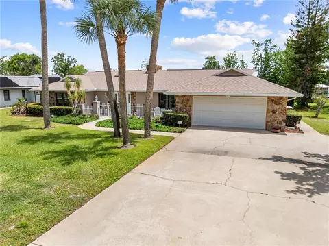 Exterior - 6770 Bay Shore Dr, Saint Cloud, FL 34771 photo 3 of 16