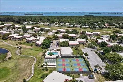 94 Spring Lake Dr #203, Vero Beach, FL 32962