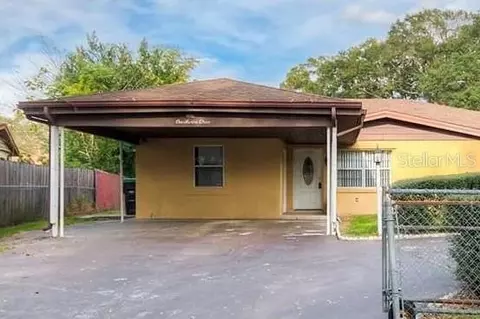 1 S Aurora Dr, Apopka, FL 32703