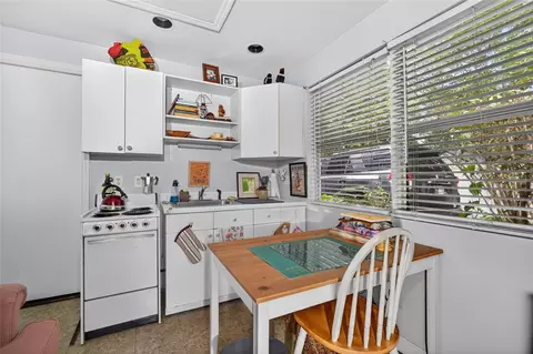 Kitchen - 421 E Kaley St, Orlando, FL 32806 photo 8 of 8