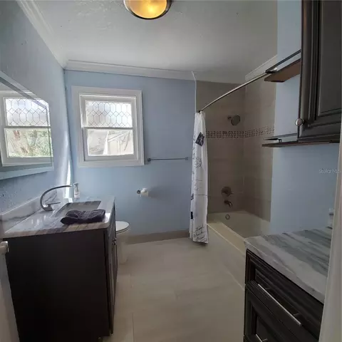 Bath - 421 E Kaley St, Orlando, FL 32806 photo 3 of 7