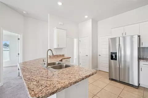 Kitchen - 4588 SE 25th Loop, Ocala, FL 34480 photo 3 of 3