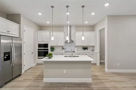 Kitchen - 6491 Cyrils Dr, Saint Cloud, FL 34771 photo 2 of 6