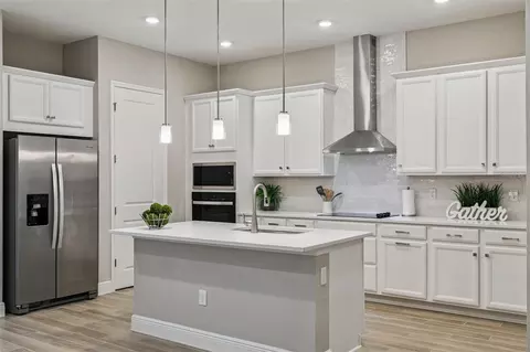 Kitchen - 6491 Cyrils Dr, Saint Cloud, FL 34771 photo 6 of 6