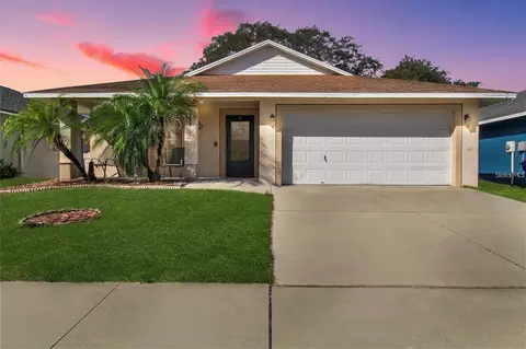 15427 Winter Breeze Ln, Wimauma, FL 33598