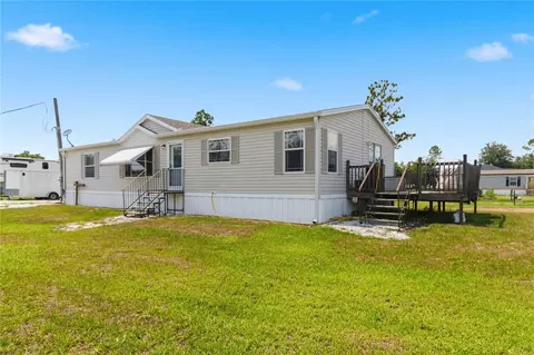 9109 Atlas Dr, Saint Cloud, FL 34773 photo 4