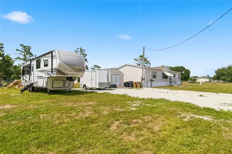 9109 Atlas Dr, Saint Cloud, FL 34773 photo 5